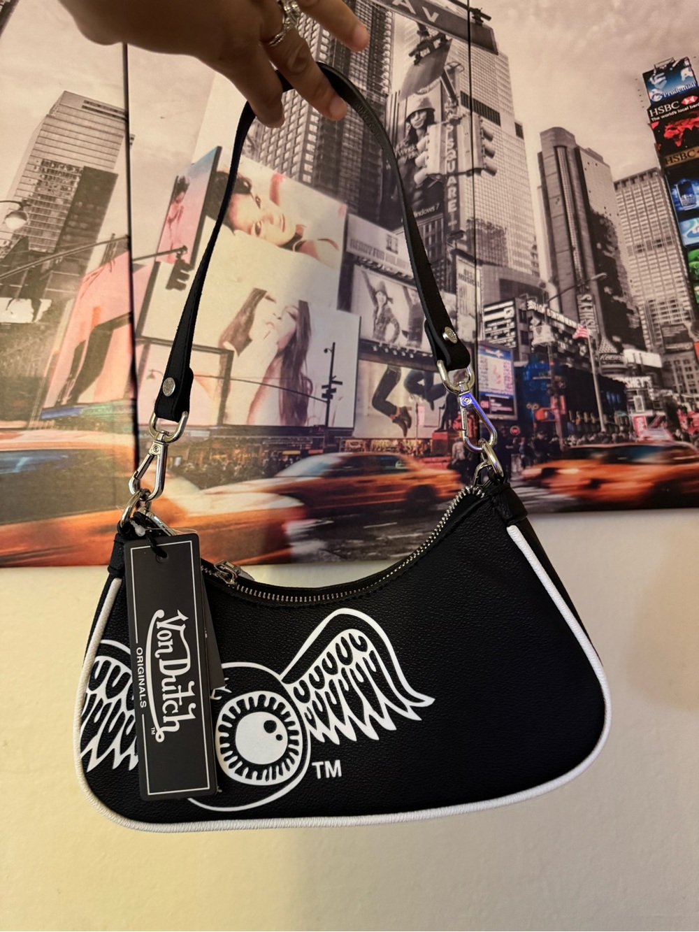 Von Dutch Black & White Y2K Baguette Shoulder Bag NWT - Picture 4 of 4